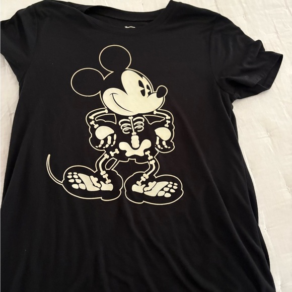 Black T-Shirt with Mickey Mouse Skeleton Design Glow In the Dark - Picture 1 of 2